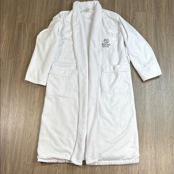 White Spa Robe with Embroidered Logo - Picture 1 of 12
